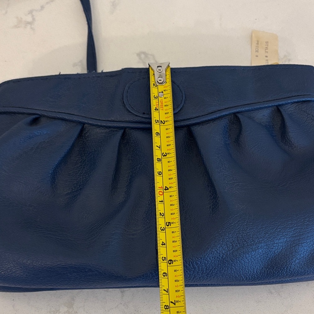 Vintage Agnew Navy Pebbled Crossbody Bag - Picture 10 of 11